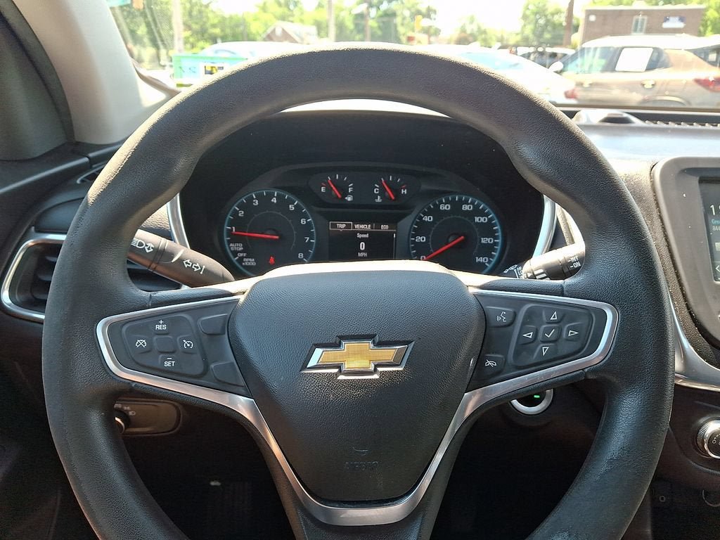 Used 2018 Chevrolet Equinox LT FWD image 19