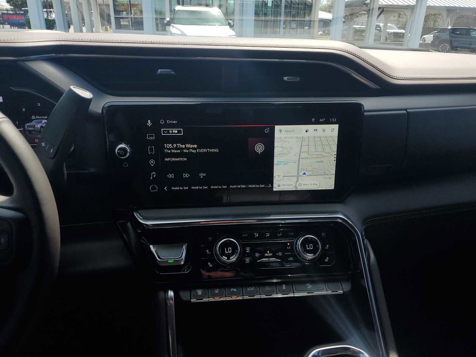 Certified 2025 GMC Sierra 3500 Denali w/ Denali Reserve Package image 12