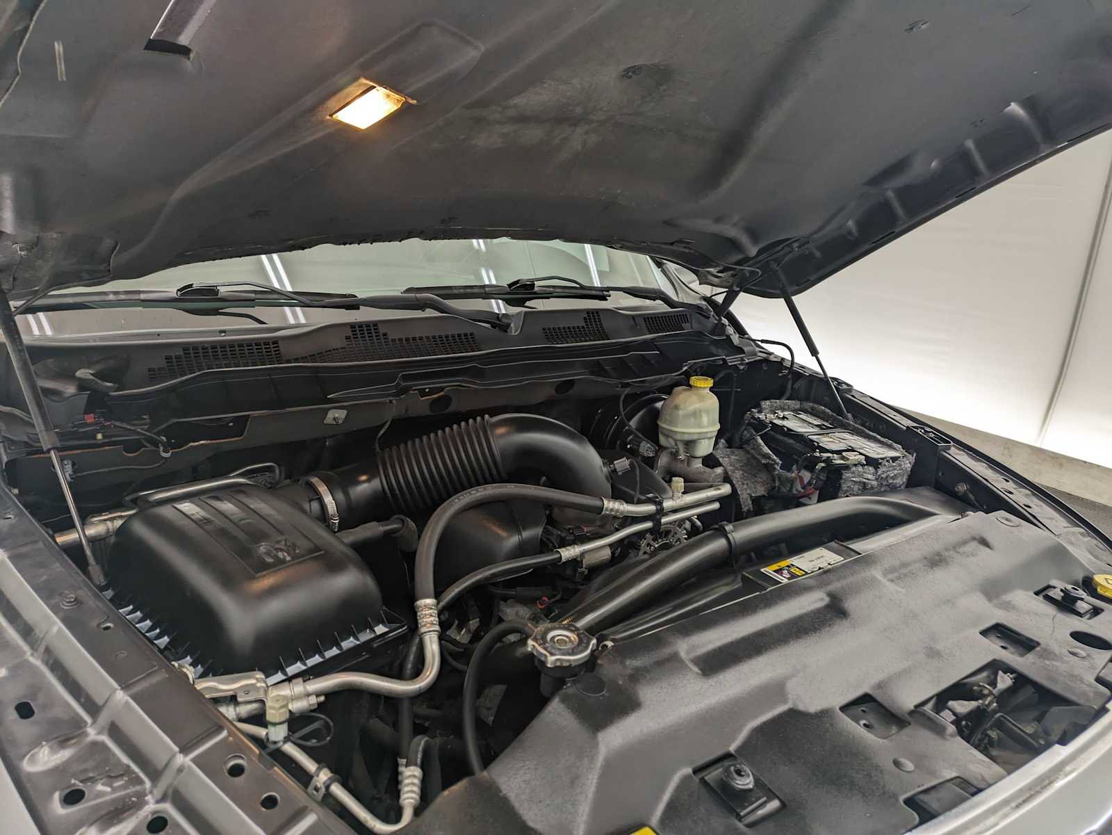 Used 2015 RAM 1500 Limited image 15