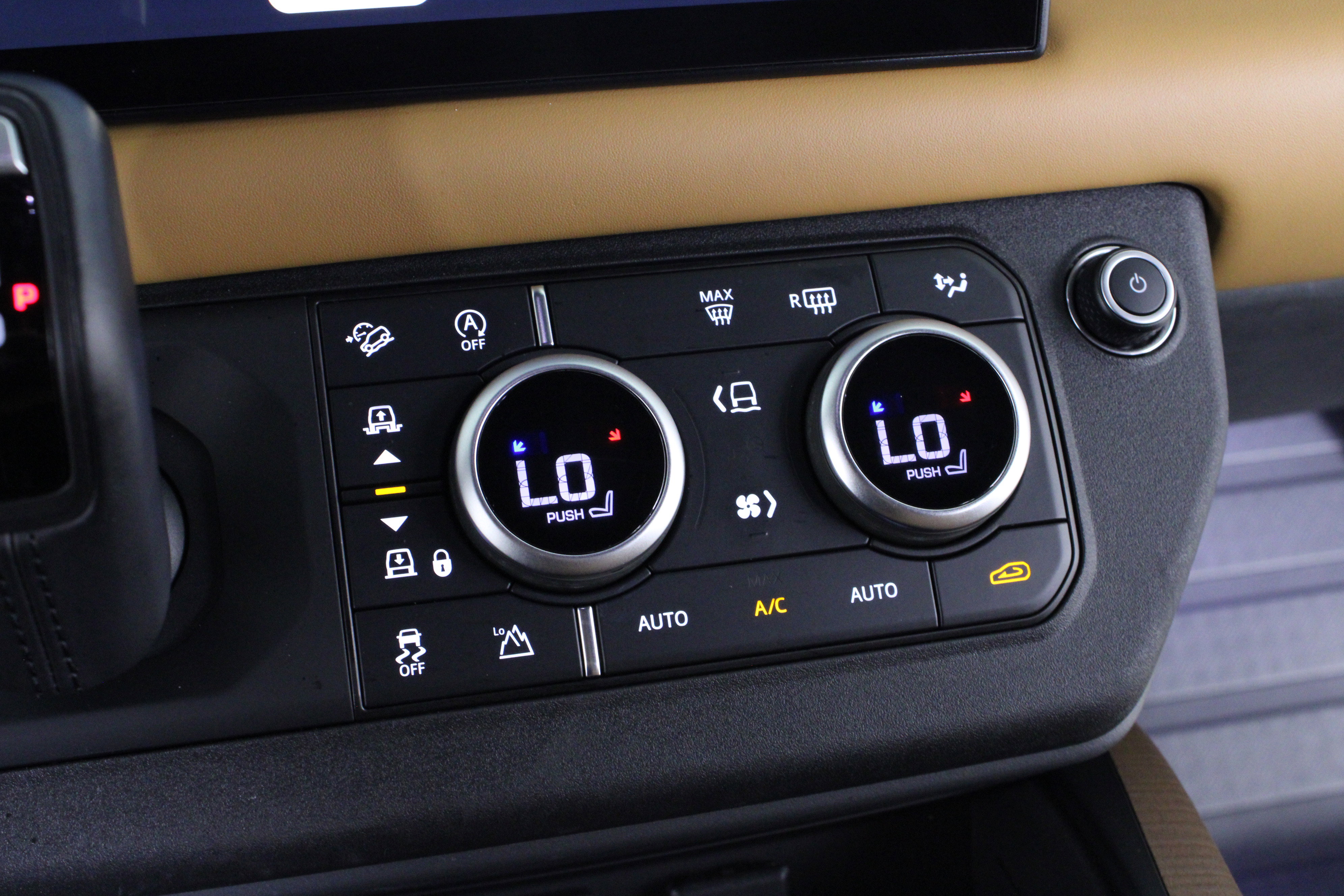 Used 2022 Land Rover Defender 110 X image 28