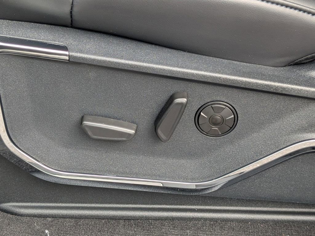 New 2026 Ford F250 Platinum image 16