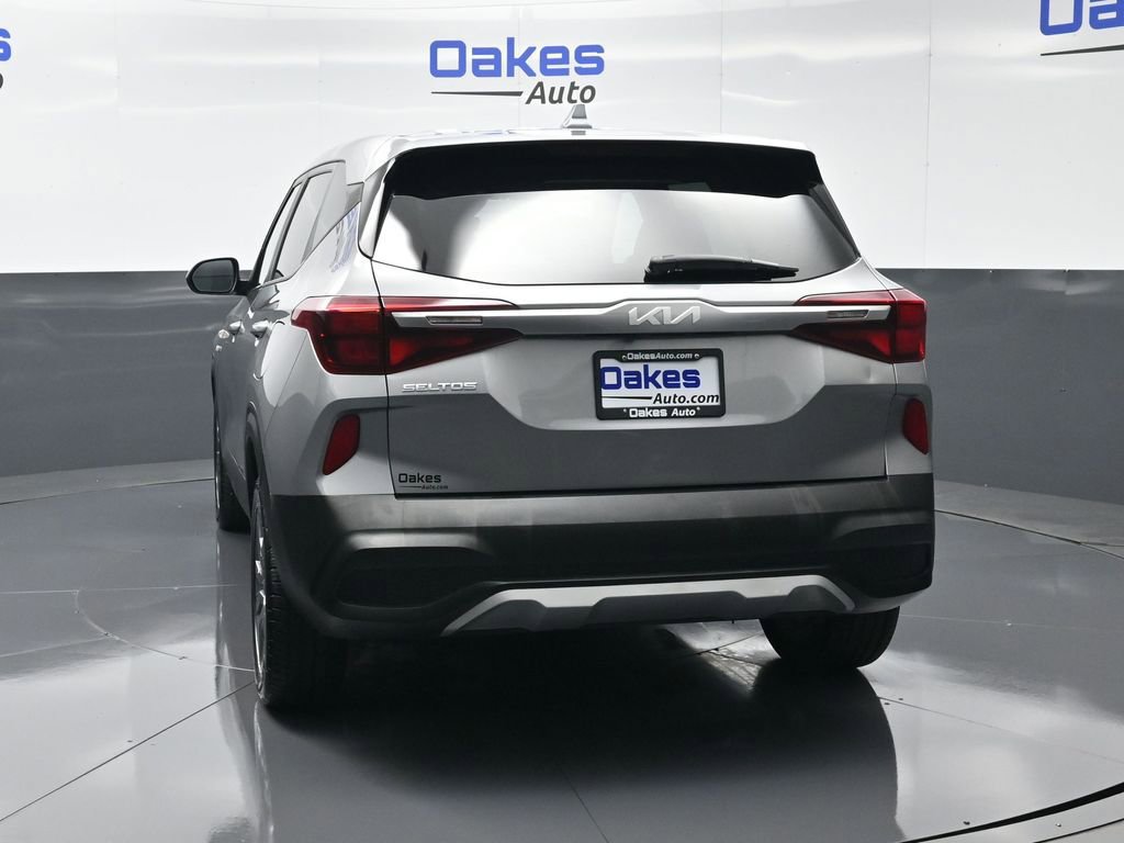 Used 2023 Kia Seltos LX image 7