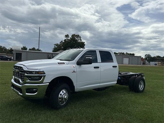 New 2026 RAM 3500 Tradesman image 9