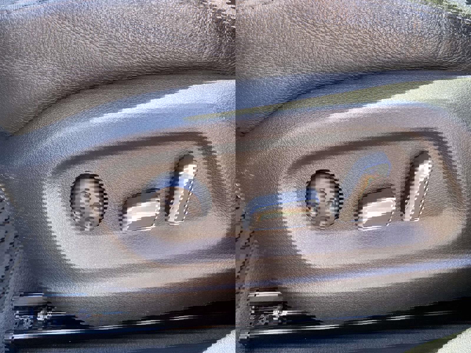 Used 2018 Audi Q3 2.0T Premium Plus w/ Premium Plus Package FWD image 16