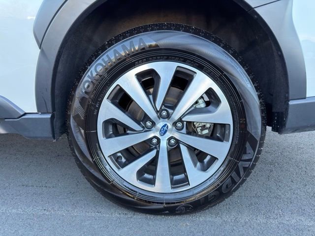 Used 2025 Subaru Outback Premium image 30