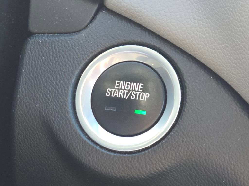 Used 2018 Chevrolet Equinox LS image 25