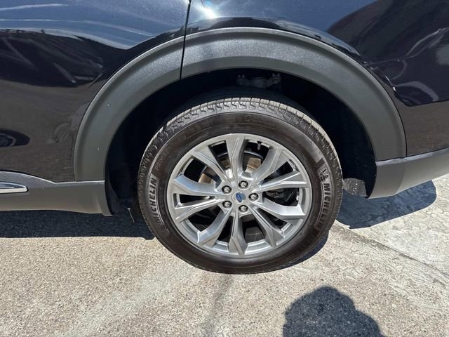 Used 2022 Ford Explorer Limited w/ Equipment Group 301A image 10