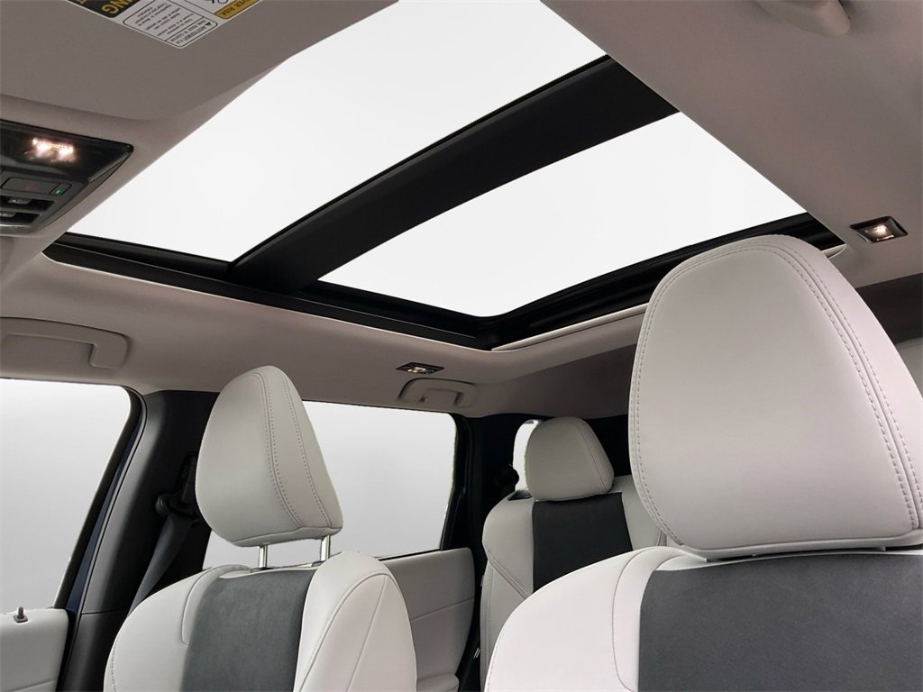 New 2025 Mitsubishi Outlander SE image 22