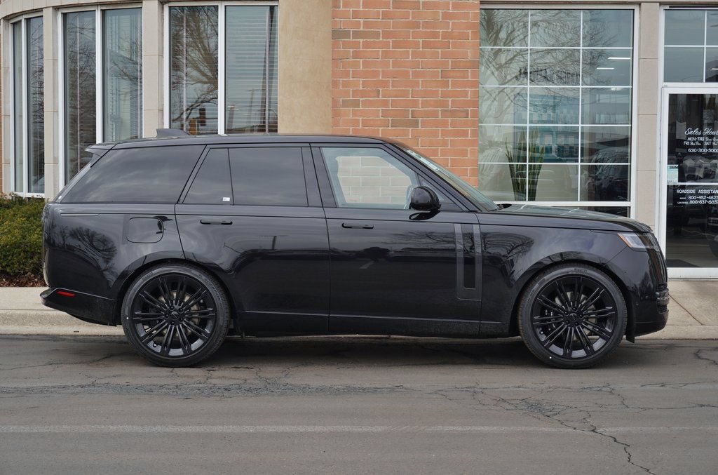 Used 2026 Land Rover Range Rover SE AWD/4WD image 8