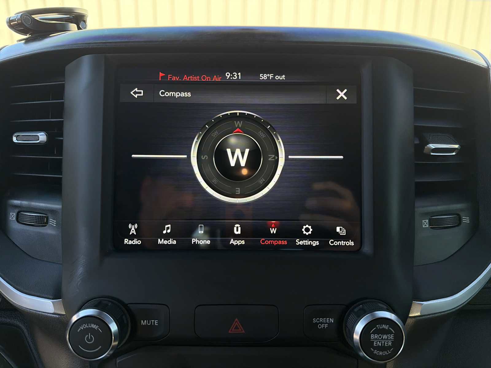 Used 2021 RAM 1500 Big Horn image 5