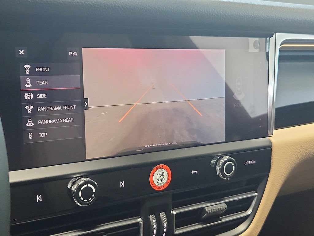 New 2026 Porsche Macan AWD/4WD image 18