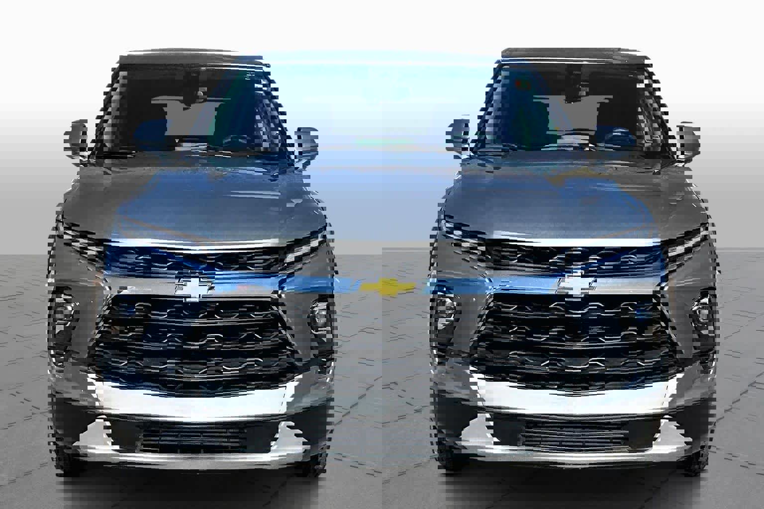 Used 2025 Chevrolet Blazer LT image 4