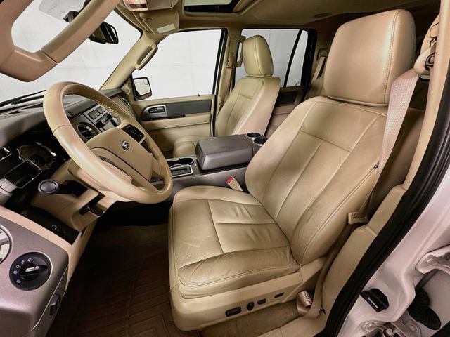 Used 2013 Ford Expedition XLT AWD/4WD image 27
