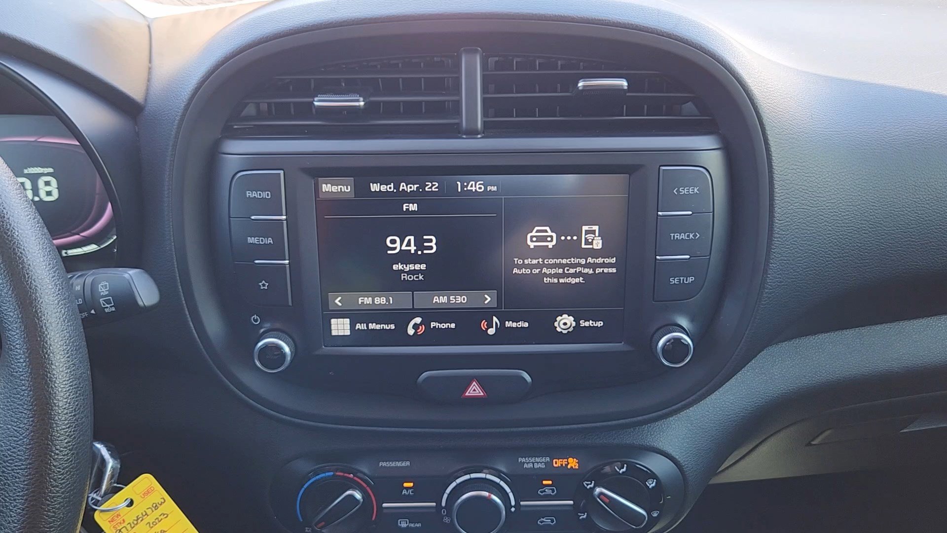 Used 2023 Kia Soul LX w/ LX Technology Package FWD image 14