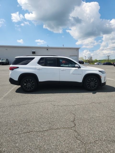 Used 2023 Chevrolet Traverse RS image 8