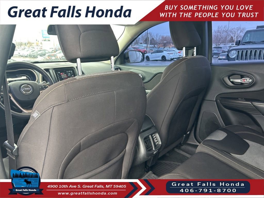 Used 2016 Jeep Cherokee Sport image 20