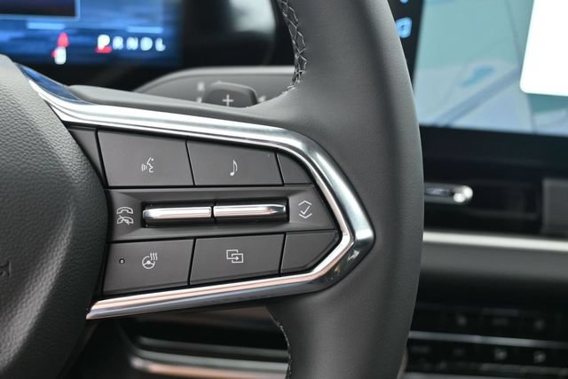 New 2027 Chevrolet Equinox LT w/ Convenience Package II FWD image 29