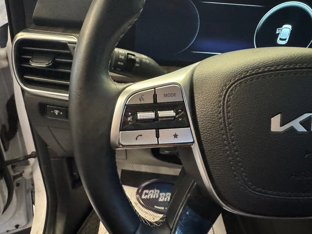 Used 2023 Kia Telluride SX Prestige AWD/4WD image 11