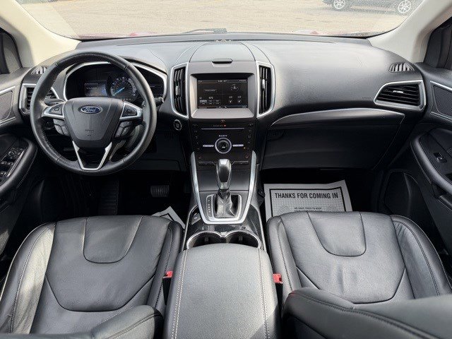 Used 2015 Ford Edge Titanium image 25