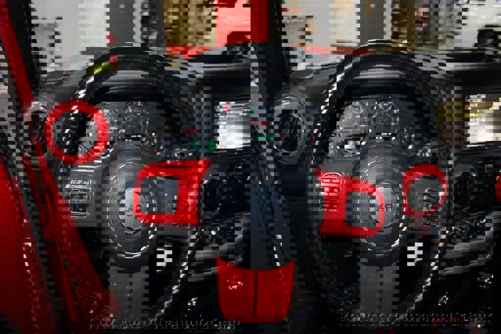 Used 2015 Jeep Wrangler Unlimited Sahara w/ Dual Top Group image 14