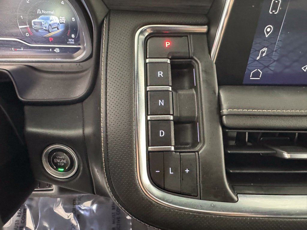 Used 2023 GMC Yukon SLT AWD/4WD image 18