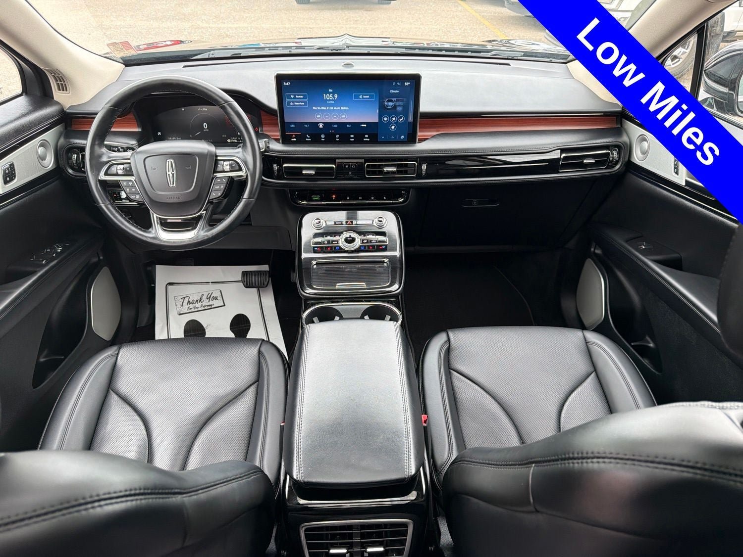 Used 2022 Lincoln Nautilus Reserve w/ Equipment Group 202A AWD/4WD image 3