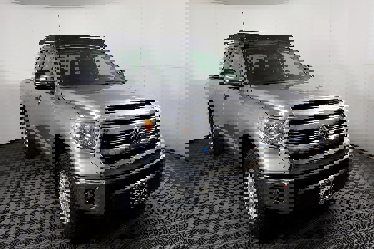 Used 2017 Toyota Tundra SR5 image 3