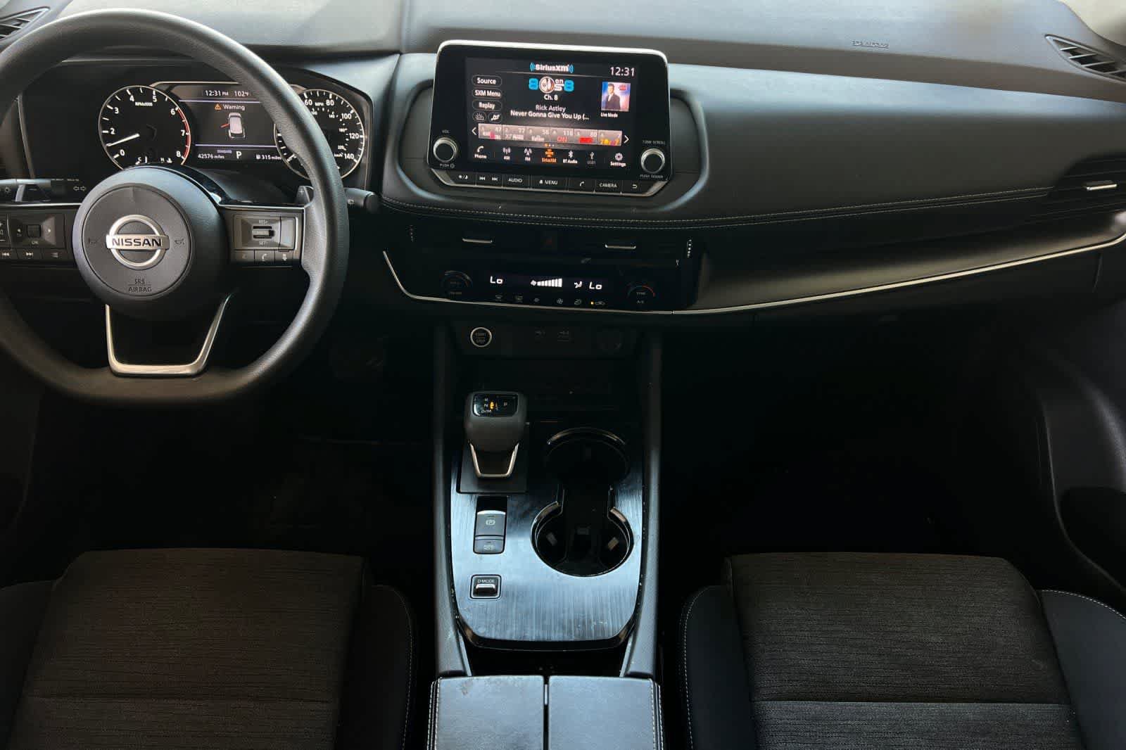 Used 2021 Nissan Rogue SV FWD image 4