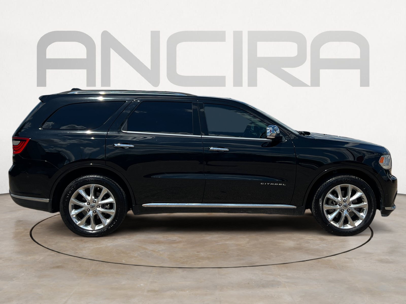 Used 2020 Dodge Durango Citadel w/ Technology Group RWD image 11