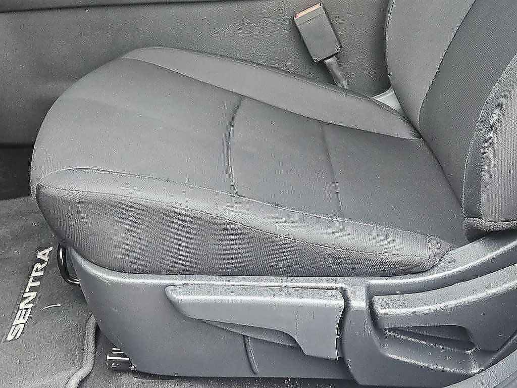 Used 2024 Nissan Sentra S FWD image 19