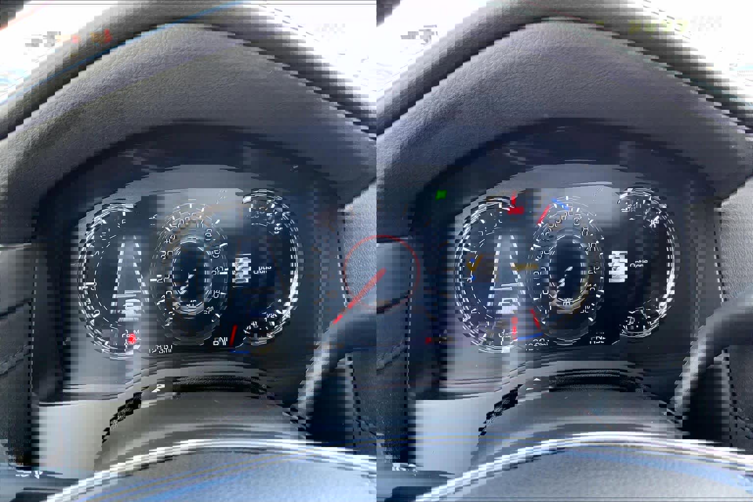 Used 2019 Cadillac Escalade ESV Premium Luxury image 24