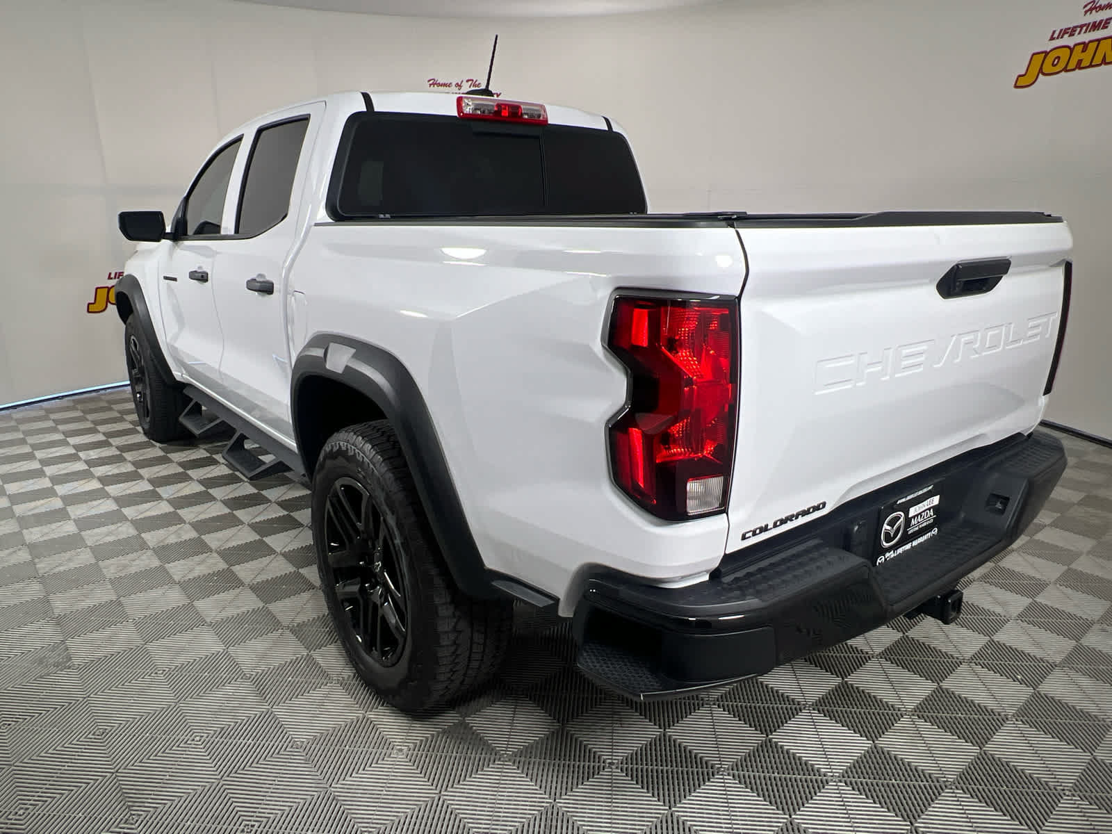 Used 2024 Chevrolet Colorado Trail Boss w/ Advanced Trailering Package AWD/4WD image 3