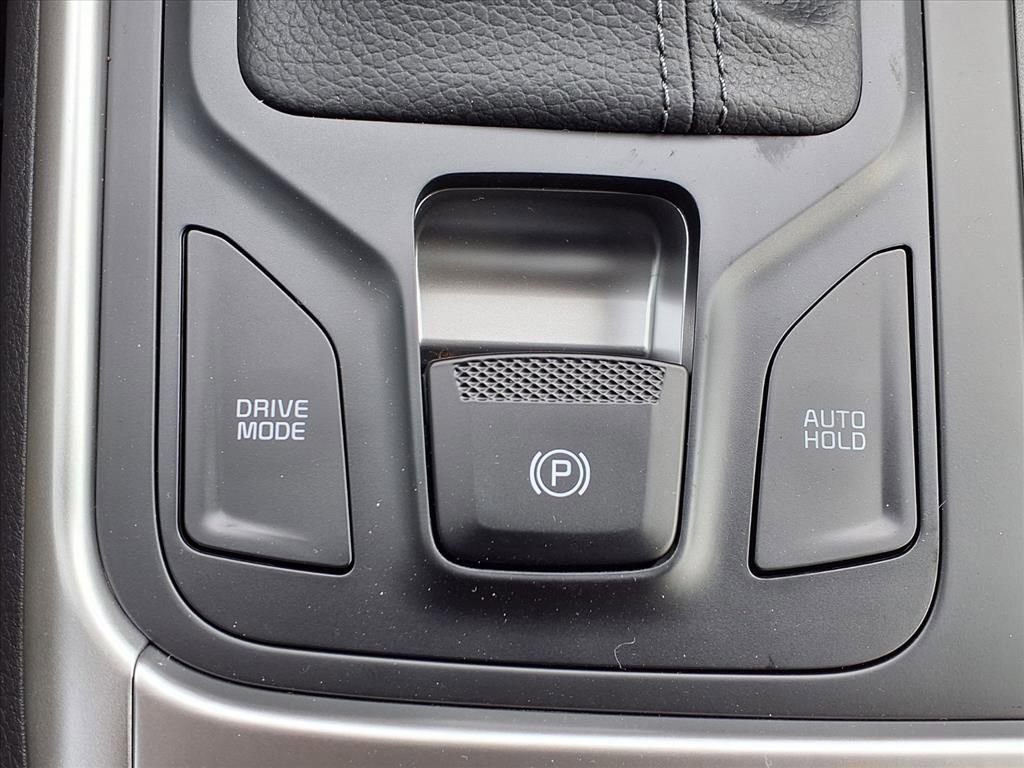 New 2026 Kia Carnival FWD image 7