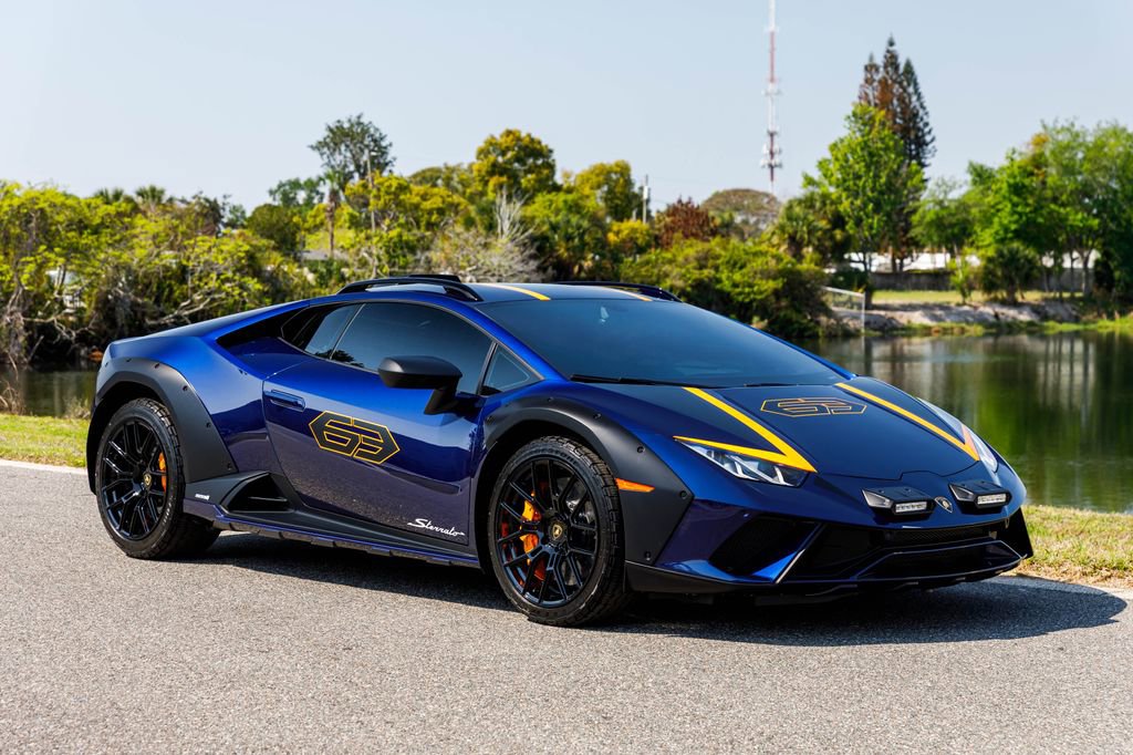 Used 2023 Lamborghini Huracan Sterrato image 39
