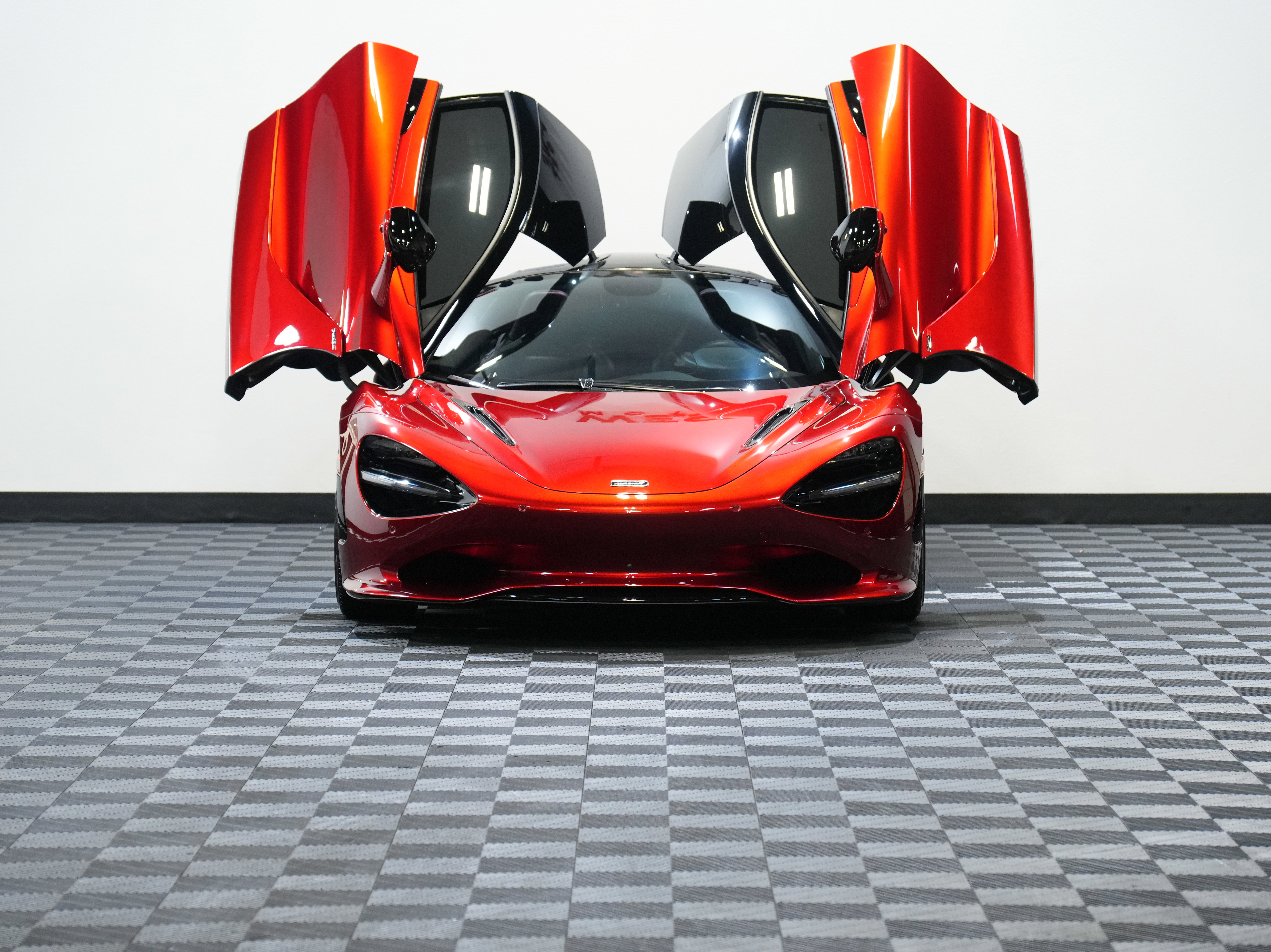 Used 2024 McLaren 750S image 5