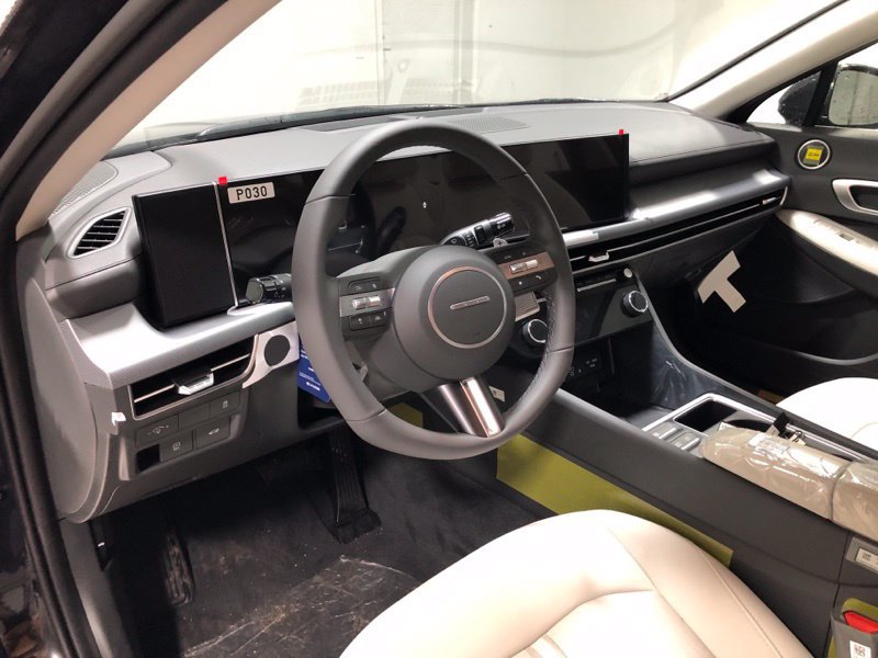 New 2026 Hyundai Sonata SEL FWD image 18