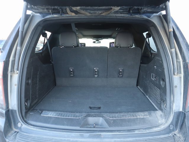 Used 2021 Chevrolet Suburban RST w/ Luxury Package image 7