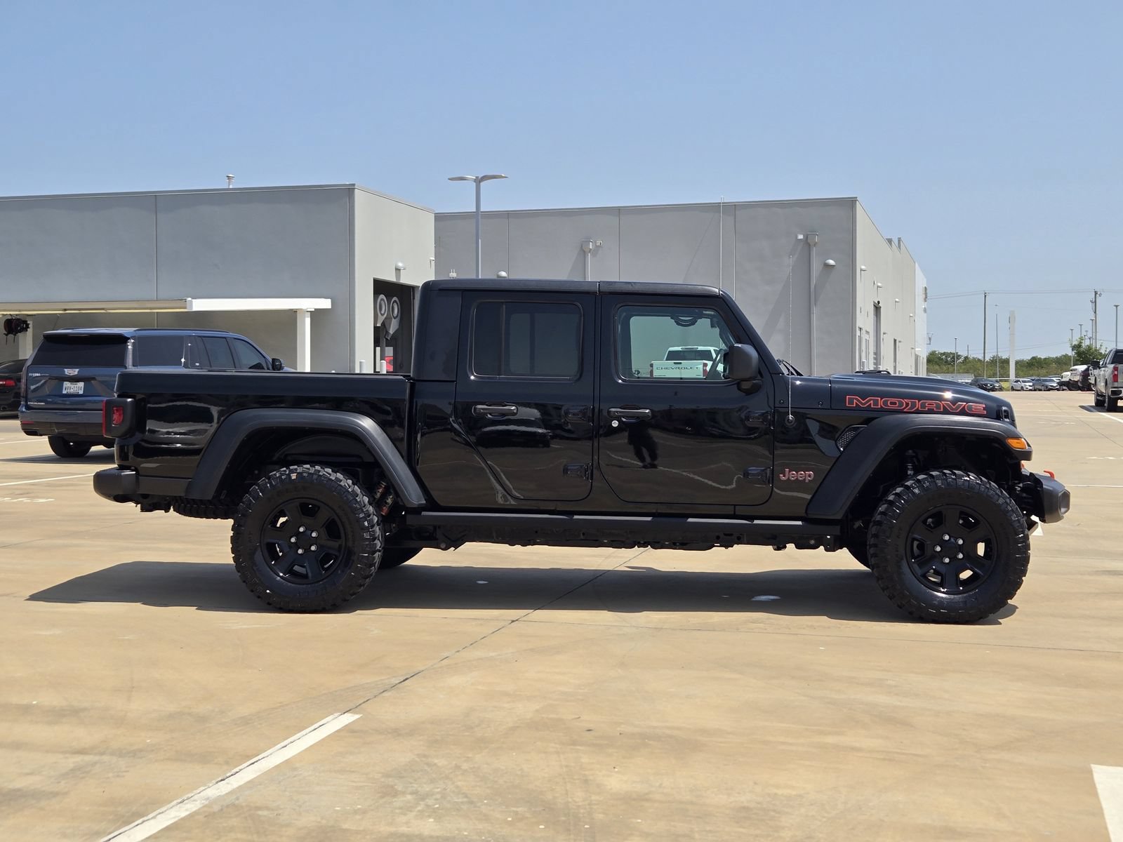 Used 2023 Jeep Gladiator Mojave w/ Cold Weather Group AWD/4WD image 7
