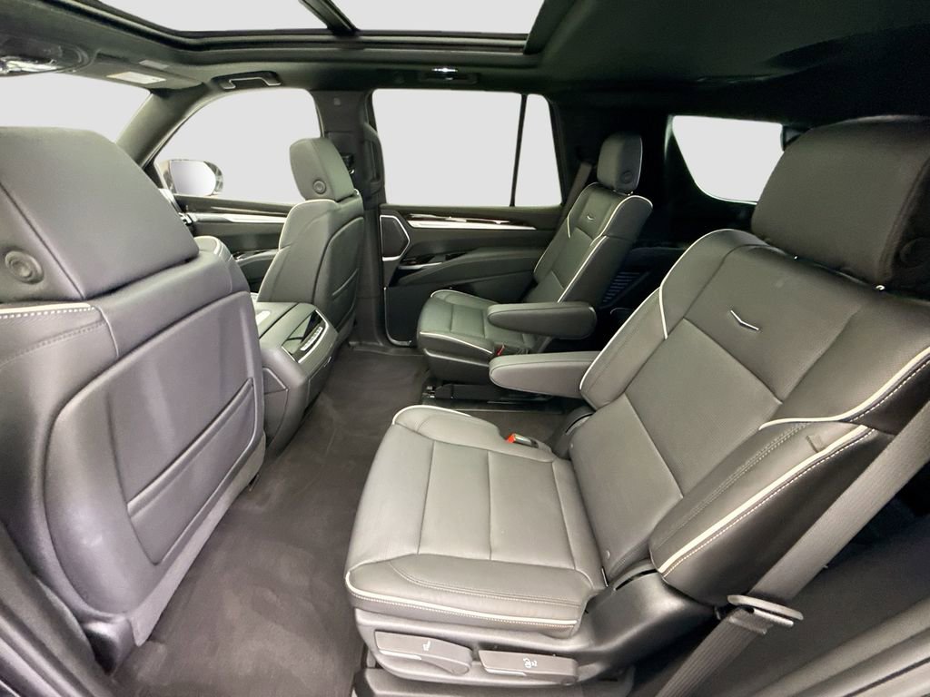 Used 2026 Cadillac Escalade Luxury AWD/4WD image 20