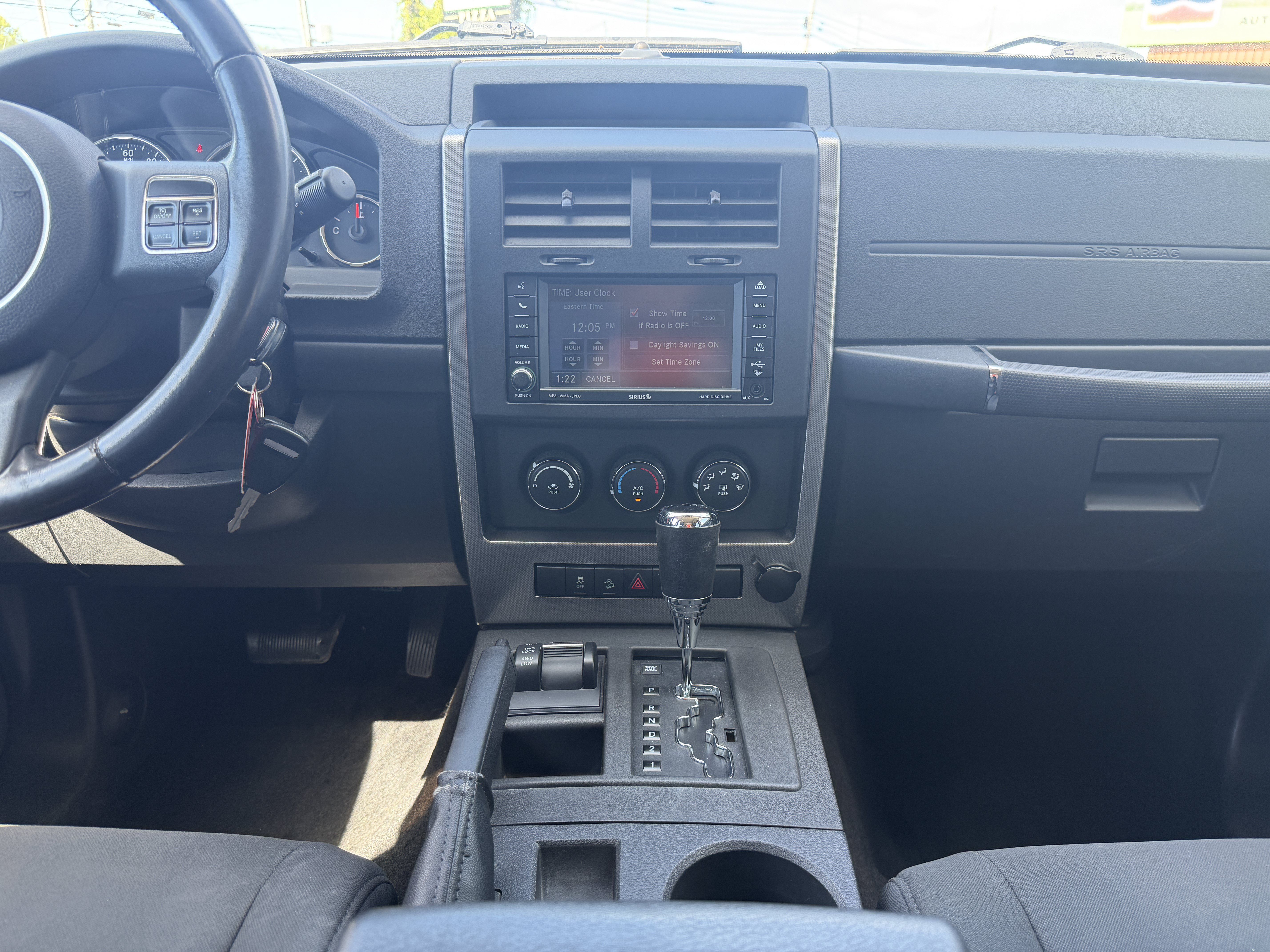 Used 2011 Jeep Liberty Sport AWD/4WD image 19
