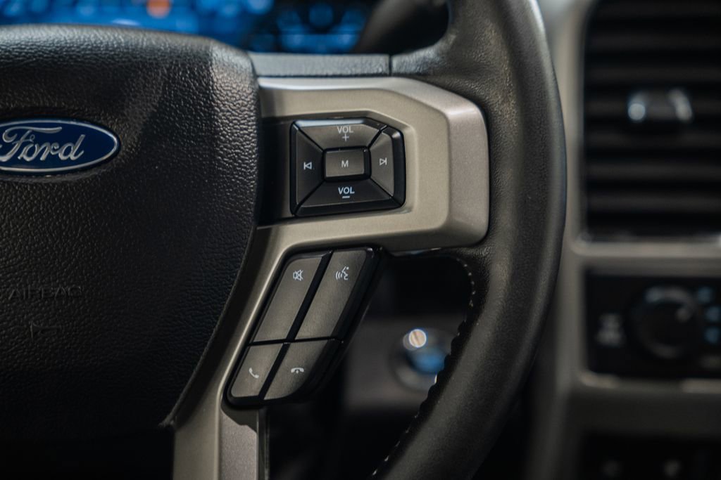 Used 2021 Ford F350 Lariat image 32