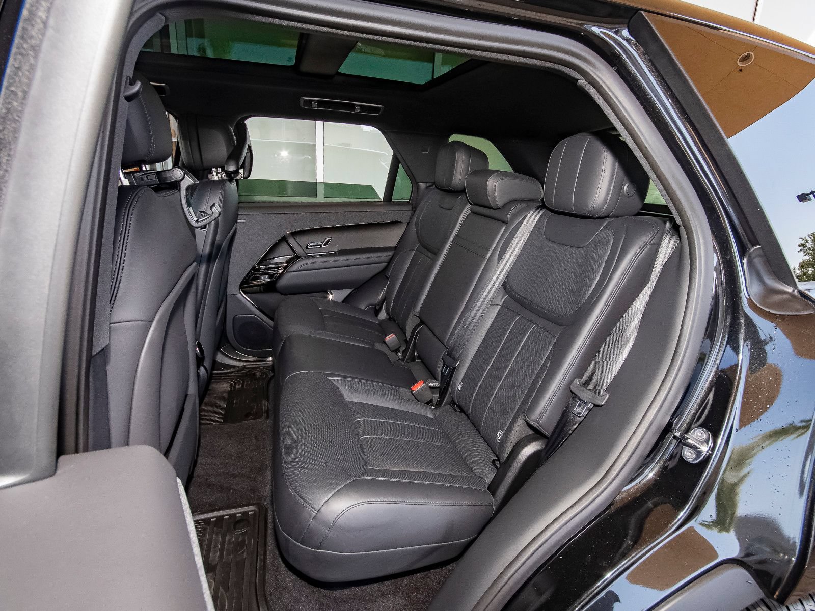 New 2026 Land Rover Range Rover Sport Dynamic SE AWD/4WD image 46