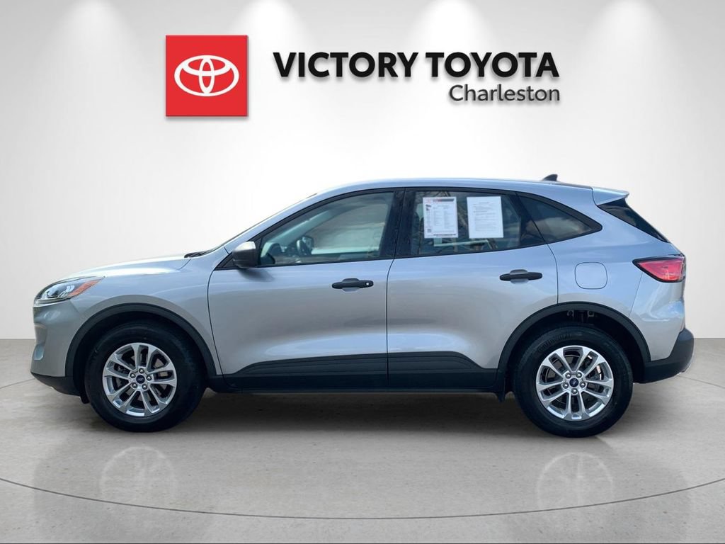 Used 2022 Ford Escape S AWD/4WD image 2