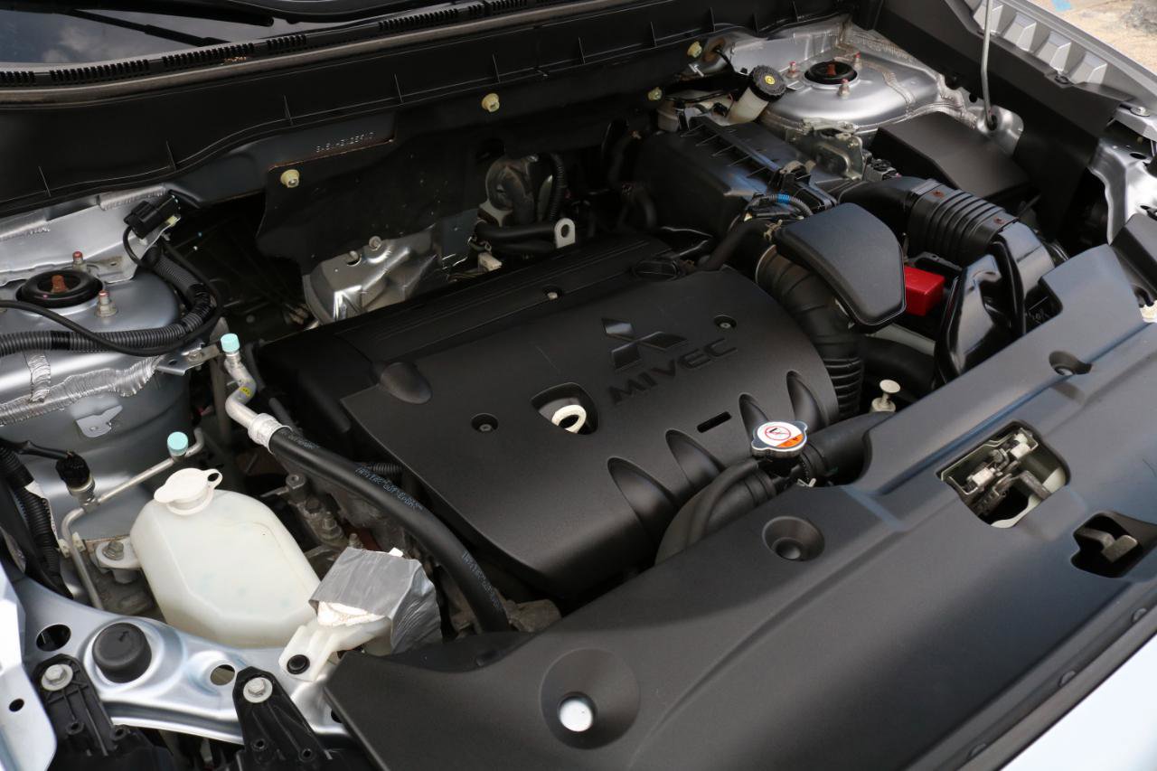 Used 2017 Mitsubishi Outlander Sport SEL AWD/4WD image 47