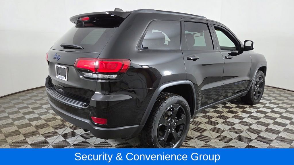 Used 2020 Jeep Grand Cherokee Laredo AWD/4WD image 9