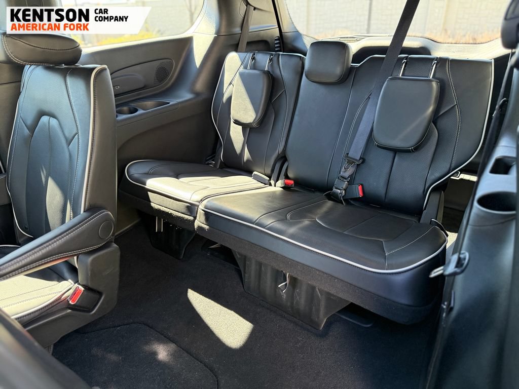 Used 2026 Chrysler Pacifica Limited AWD/4WD image 43