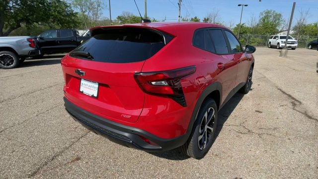 New 2026 Chevrolet Trax RS w/ Driver Confidence Package FWD image 9