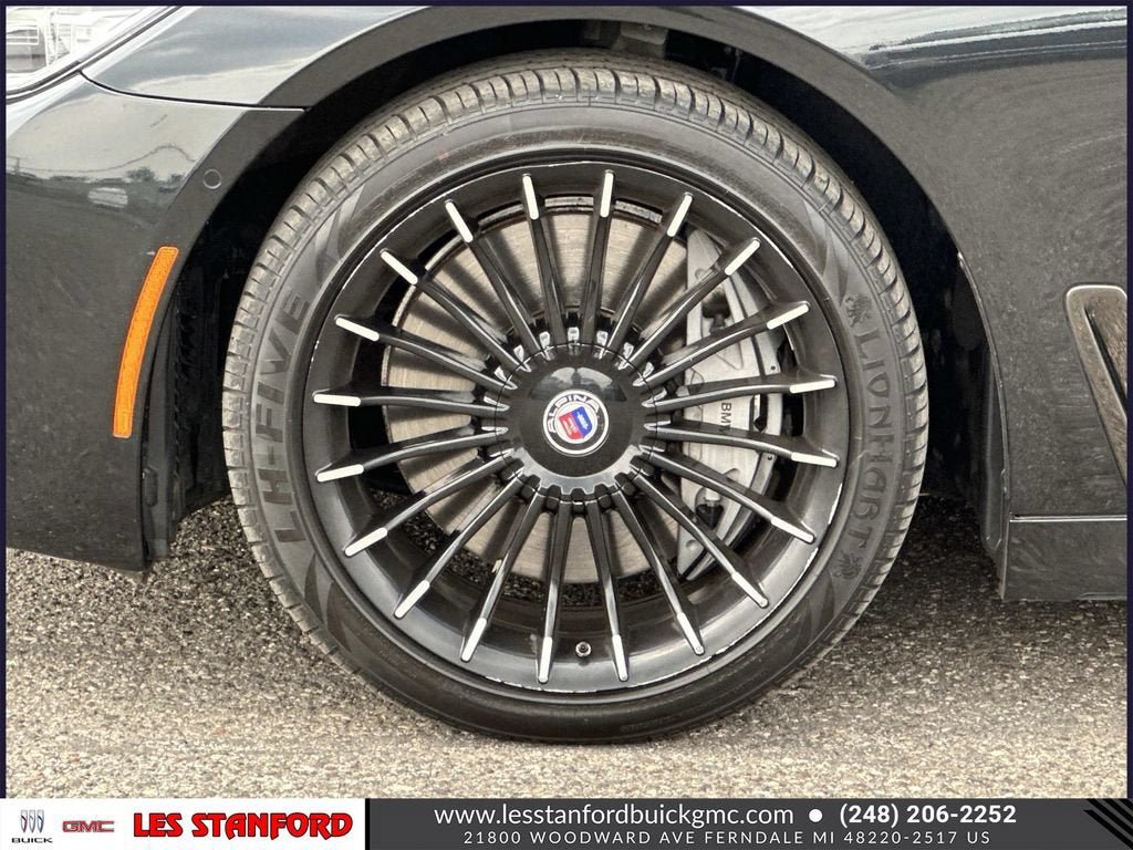 Used 2019 BMW 750i xDrive w/ M Sport Package AWD/4WD image 10