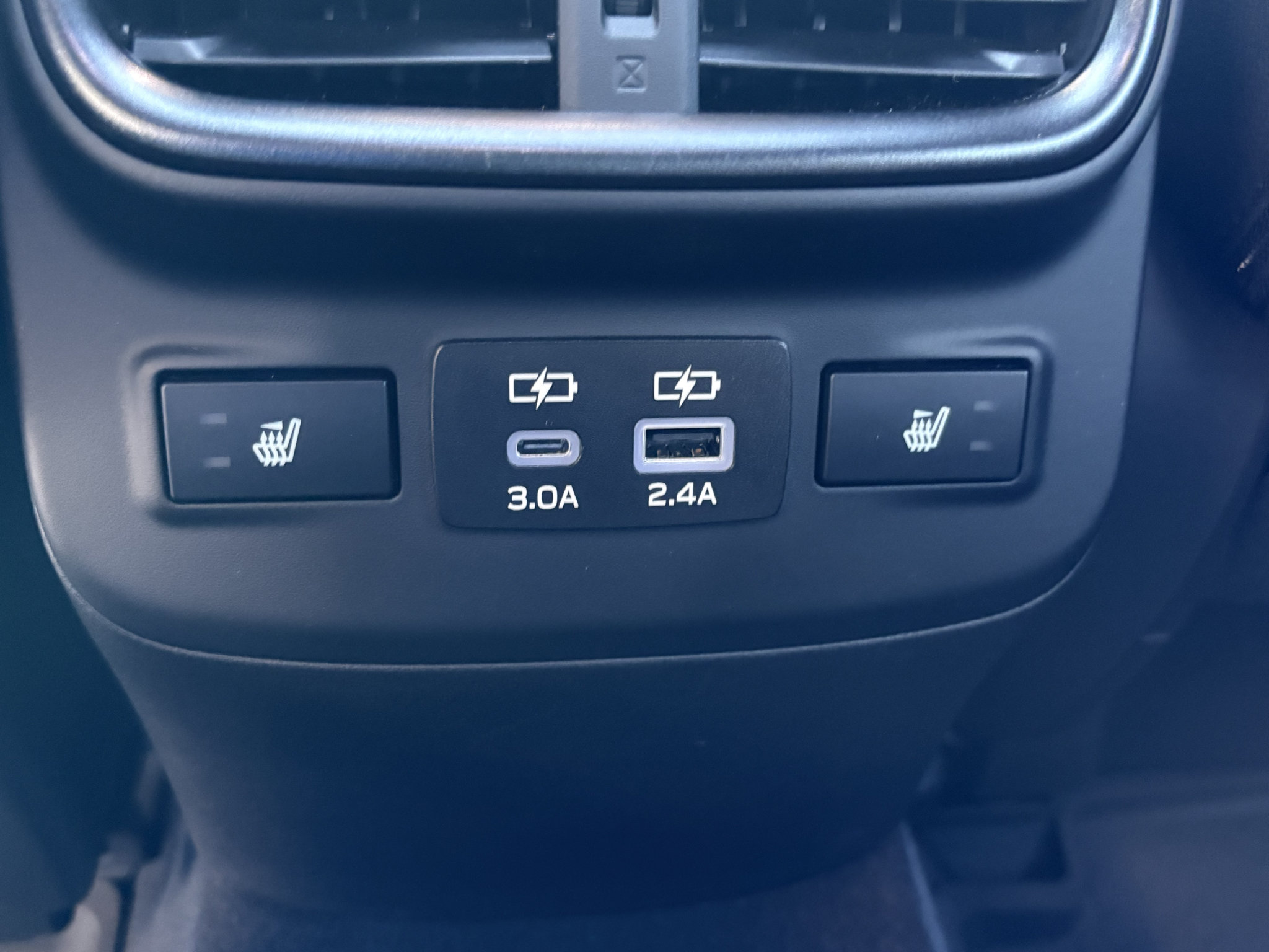 Used 2025 Subaru Outback Wilderness AWD/4WD image 29