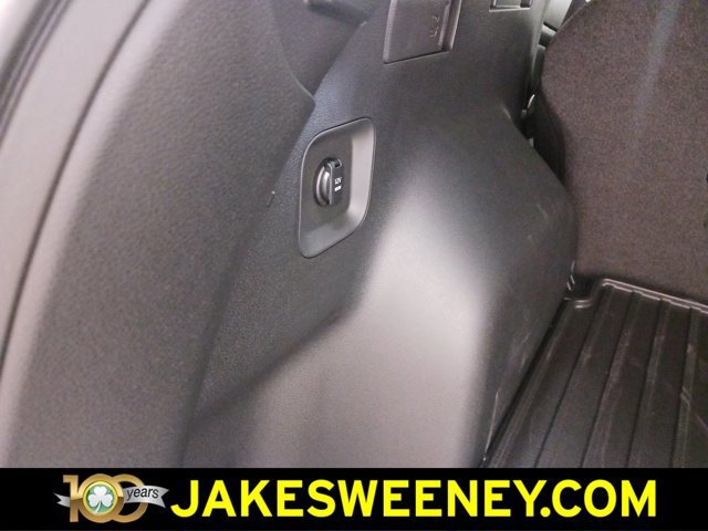 Used 2025 Kia Sportage SX image 31